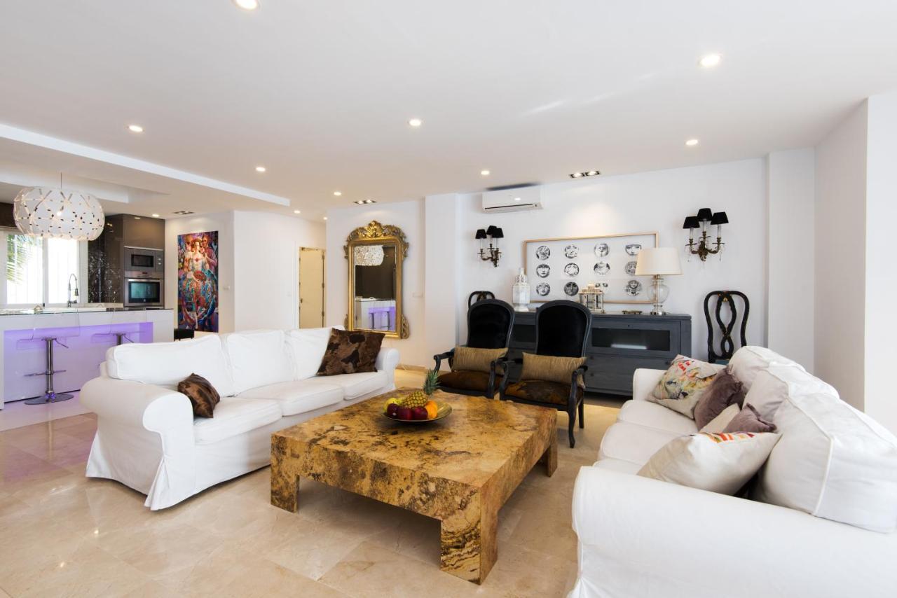 ベナルマデナRoyal Torrequebrada Exclusivo Apartamento Cerca De La Playaアパートメント エクステリア 写真