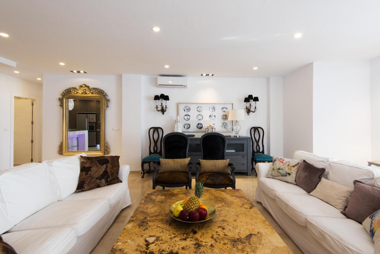 ベナルマデナRoyal Torrequebrada Exclusivo Apartamento Cerca De La Playaアパートメント エクステリア 写真