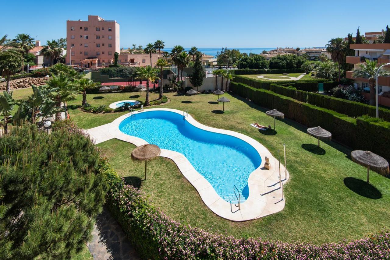 ベナルマデナRoyal Torrequebrada Exclusivo Apartamento Cerca De La Playaアパートメント エクステリア 写真