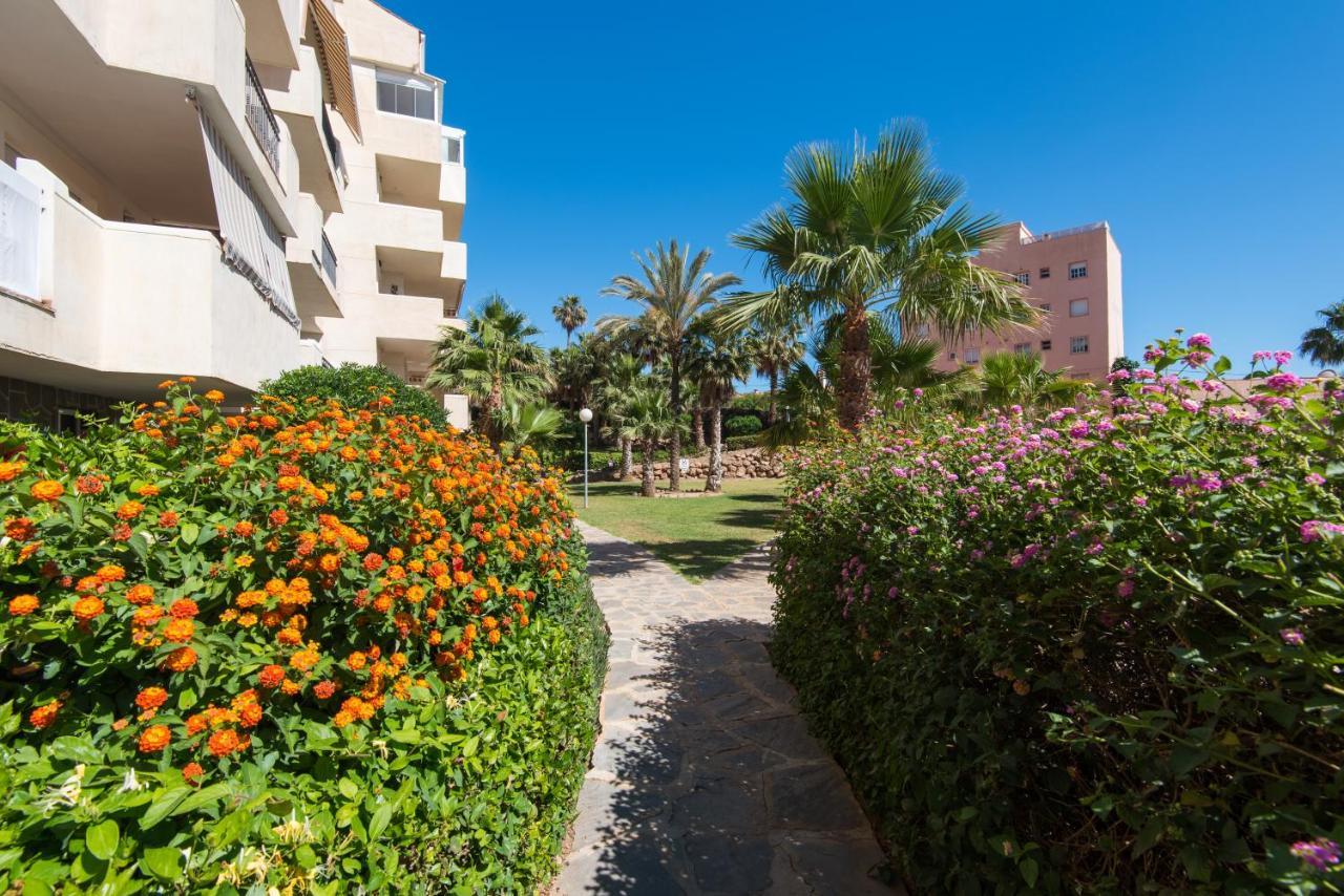 ベナルマデナRoyal Torrequebrada Exclusivo Apartamento Cerca De La Playaアパートメント エクステリア 写真