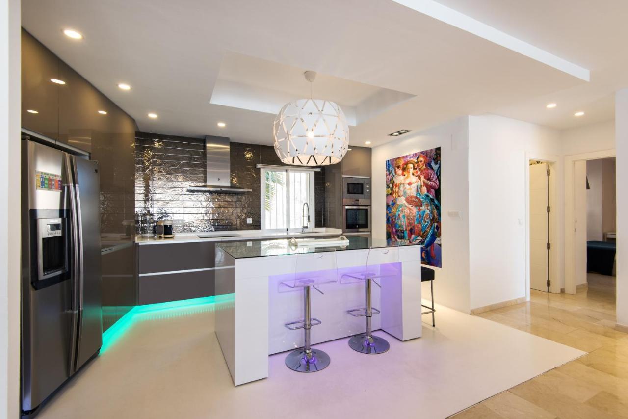 ベナルマデナRoyal Torrequebrada Exclusivo Apartamento Cerca De La Playaアパートメント エクステリア 写真